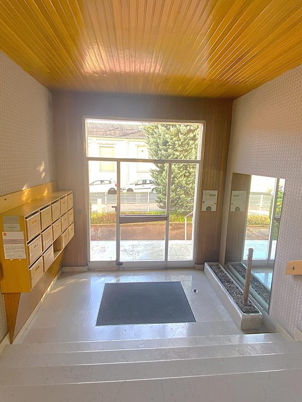 Appartement - 90 m² - 4 pièces