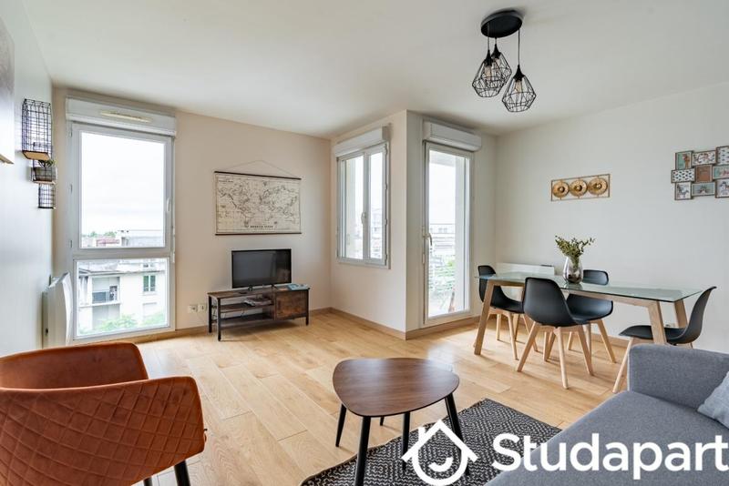 Chambre - 10 m² - 1 pièce