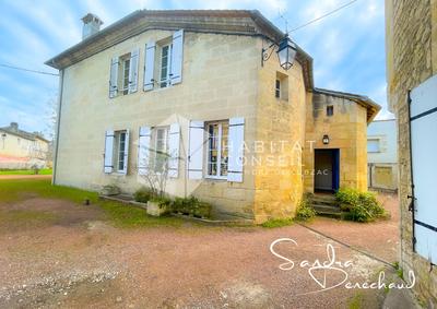 Immeuble - 254 m² - 9 pièces