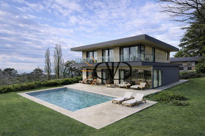 Maison - 179 m² - 7 pièces