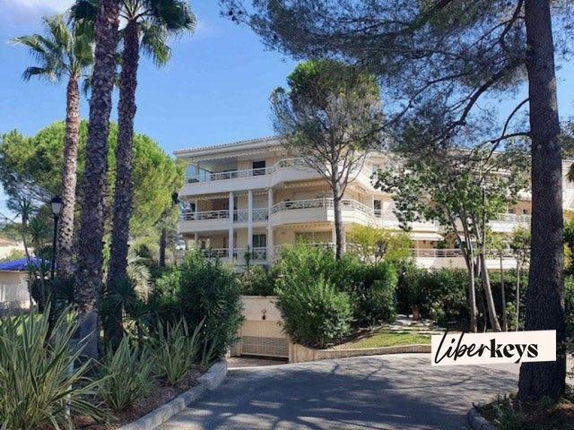 Appartement - 226 m² - 5 pièces