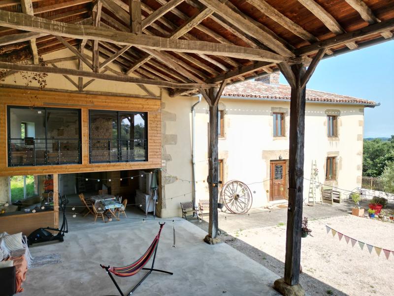 Maison ancienne - 270 m² - 13 pièces