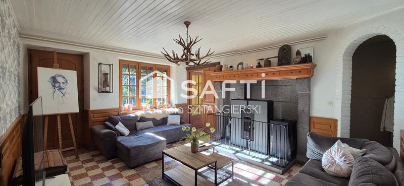 Maison - 205 m² - 10 pièces