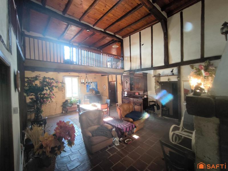 Maison - 248 m² - 9 pièces