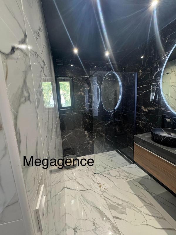 Maison traditionnelle - 110 m² - 4 pièces