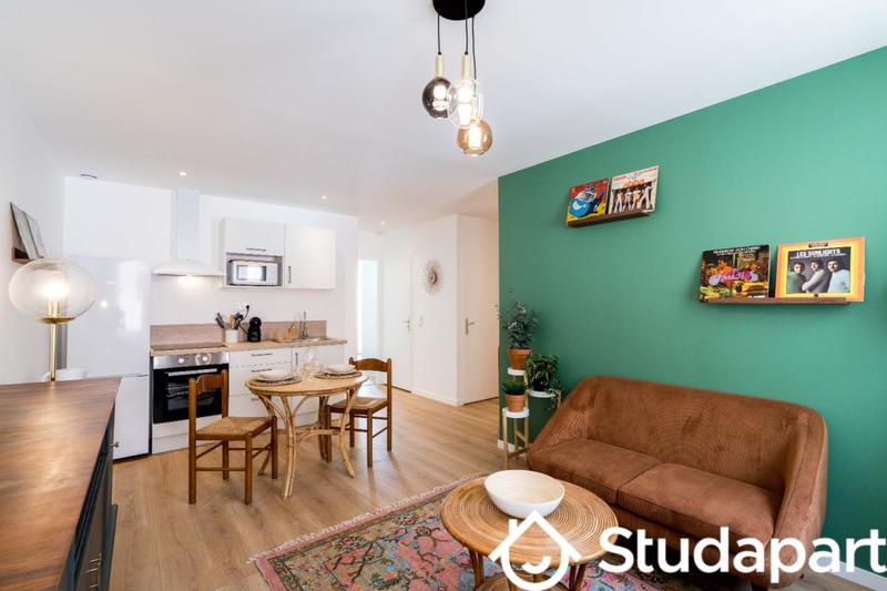 Chambre - 11 m² - 1 pièce