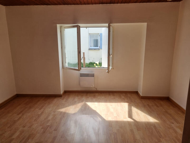 Maison - 301 m² - 13 pièces