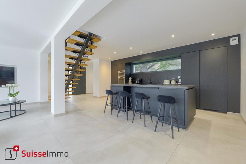 Maison - 170 m² - 6 pièces