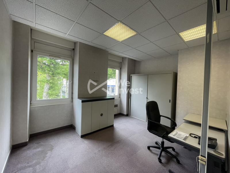 Bureau - 163 m² - 8 pièces