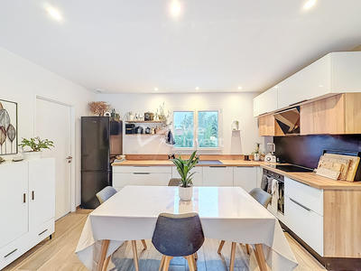 Maison - 87 m² - 4 pièces