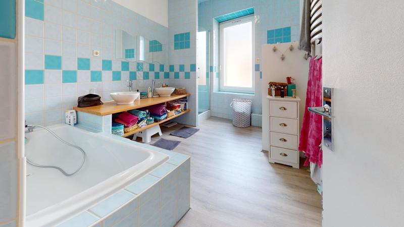 Maison - 106 m² - 6 pièces