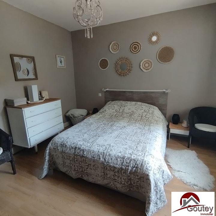 Maison traditionnelle - 117 m² - 5 pièces