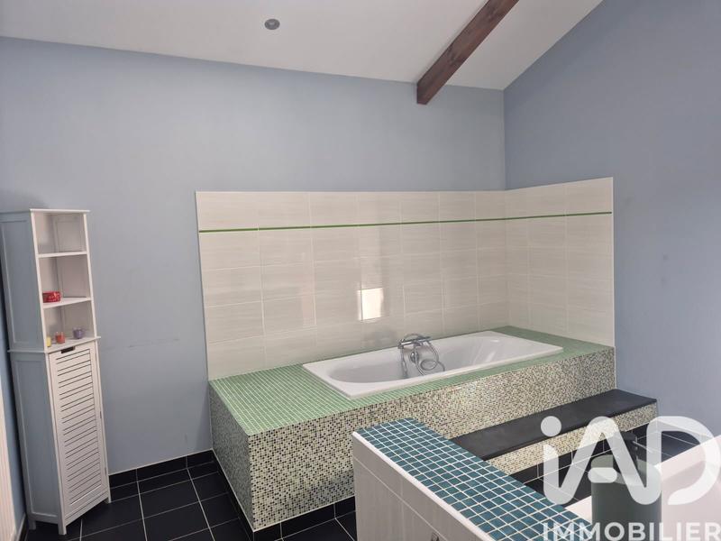 Maison - 327 m² - 7 pièces