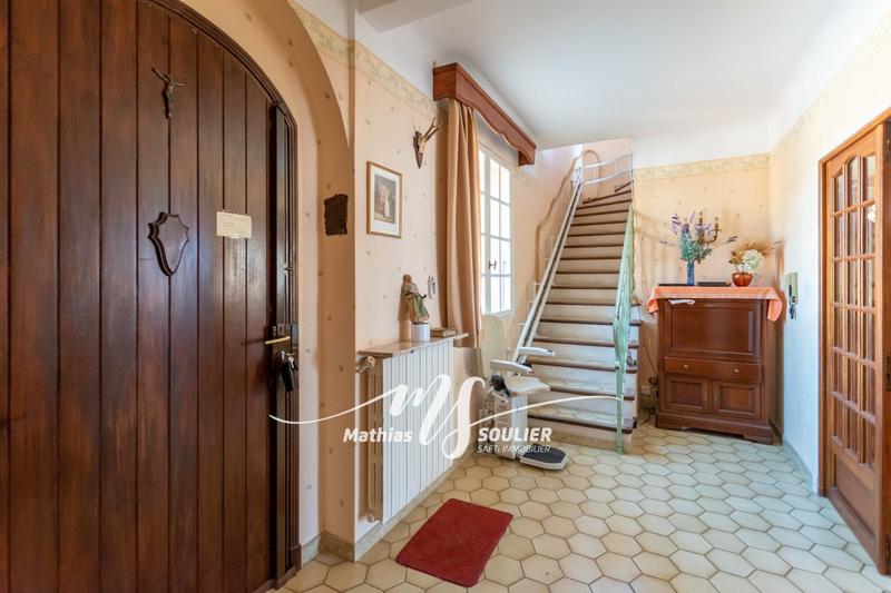 Maison - 180 m² - 6 pièces