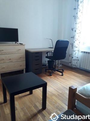 Chambre - 13 m² - 1 pièce