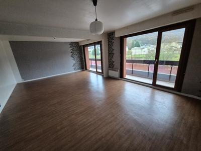 Appartement - 105 m² - 5 pièces