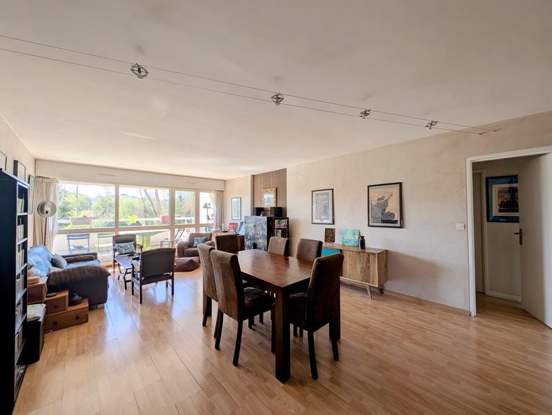 Appartement - 104 m² - 4 pièces