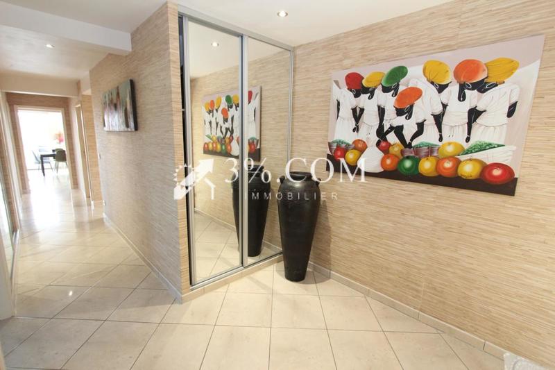 Appartement - 176 m² - 5 pièces