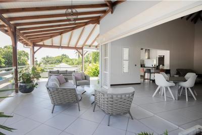 Villa - 199 m² - 8 pièces