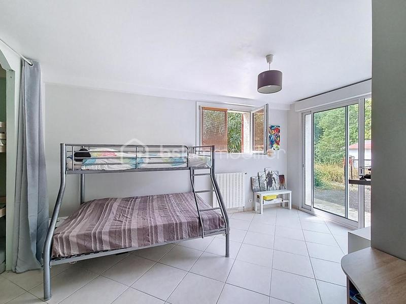 Maison d'architecte - 291 m² - 8 pièces