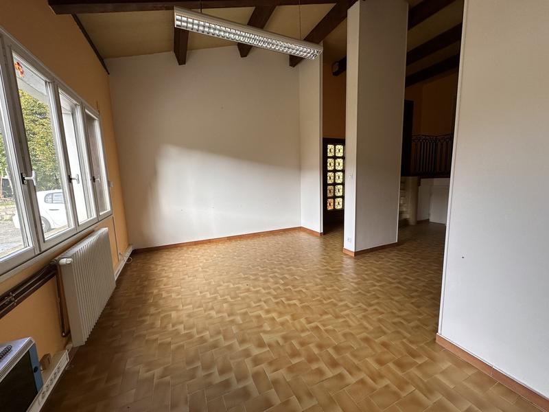 Local commercial - 99 m²