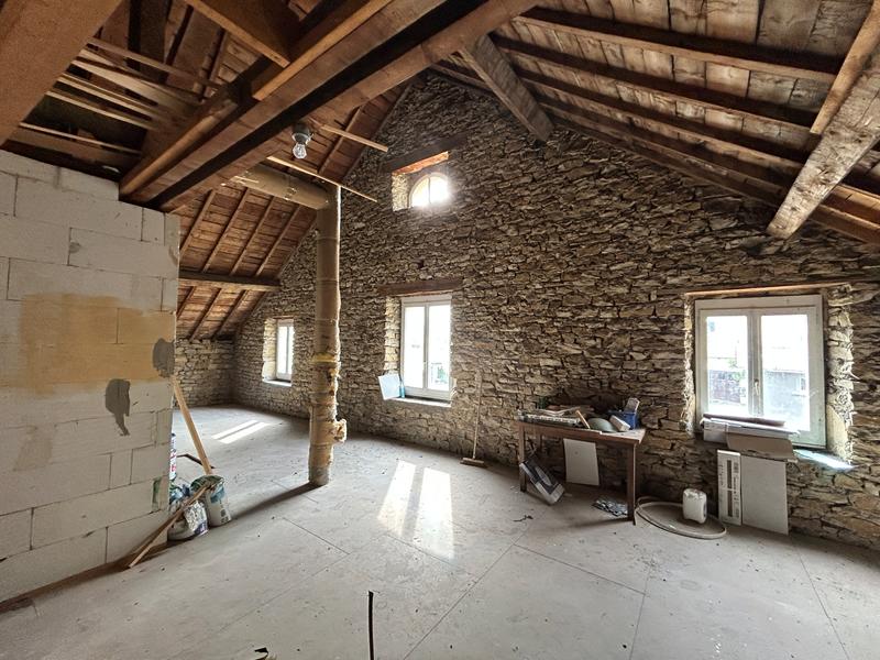 Maison - 400 m² - 20 pièces