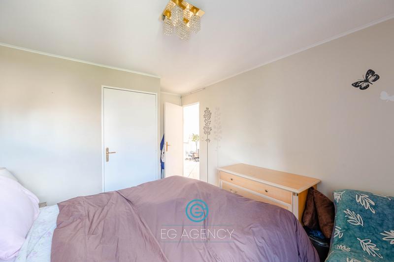 Appartement - 100 m² - 5 pièces