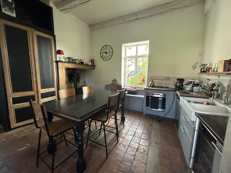 Maison ancienne - 285 m² - 8 pièces