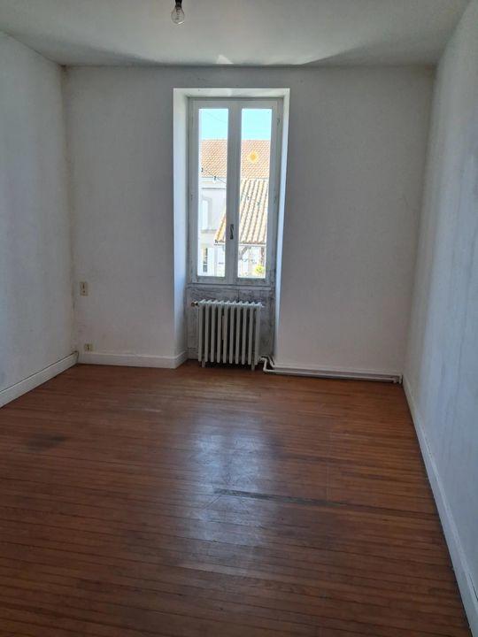 Maison de village - 122 m² - 7 pièces