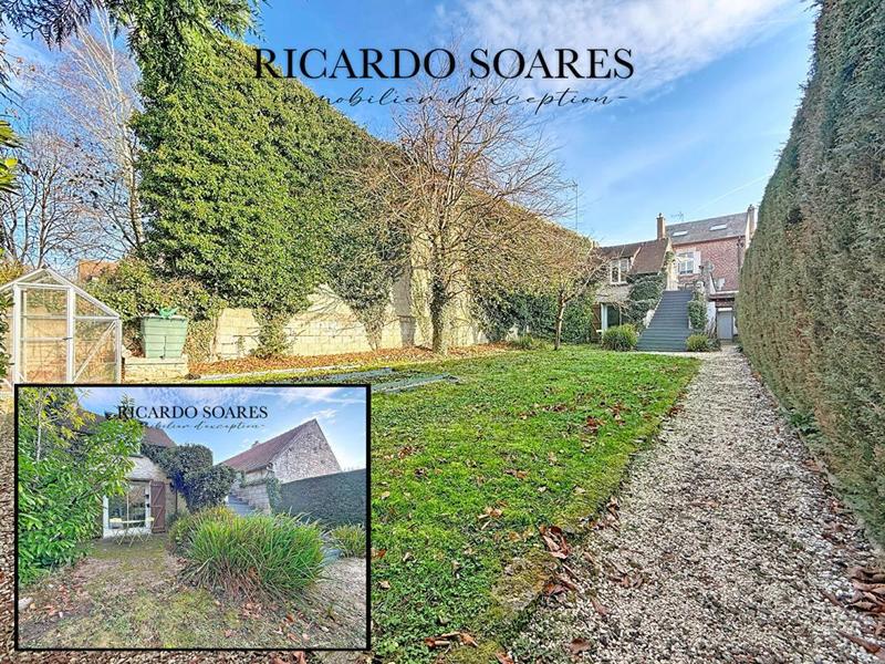 Maison - 207 m² - 9 pièces