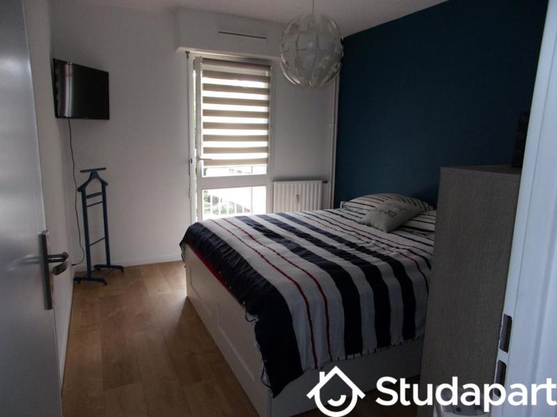 Chambre - 10 m² - 1 pièce