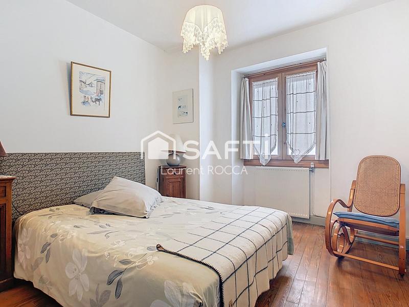 Maison - 140 m² - 5 pièces