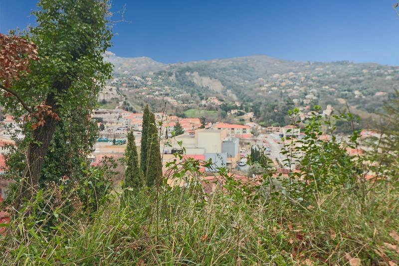 Terrain constructible - 1 003 m²