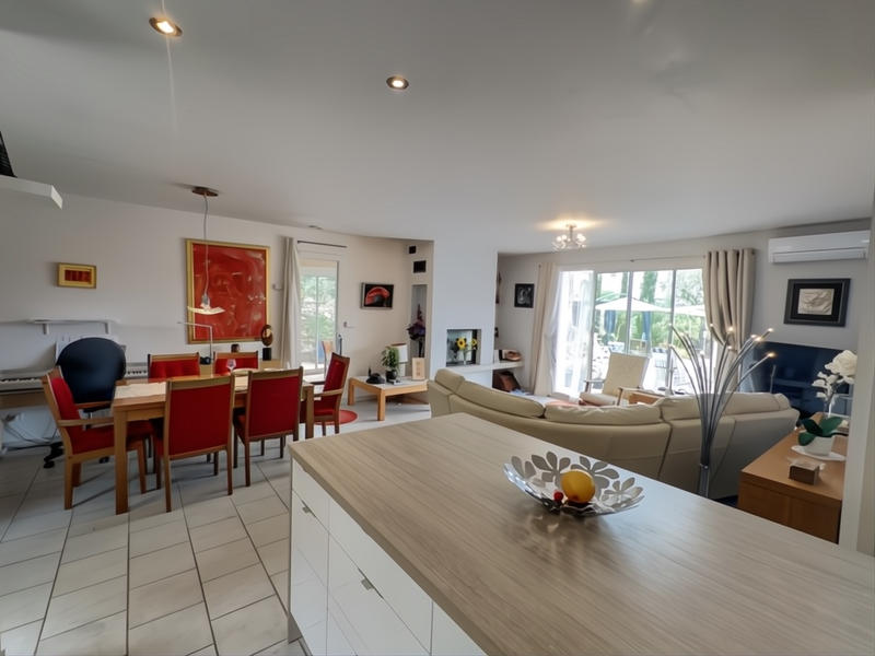 Villa - 144 m² - 6 pièces