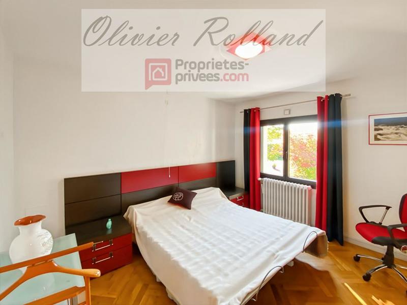 Maison - 220 m² - 9 pièces