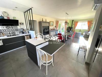 Maison - 105 m² - 4 pièces