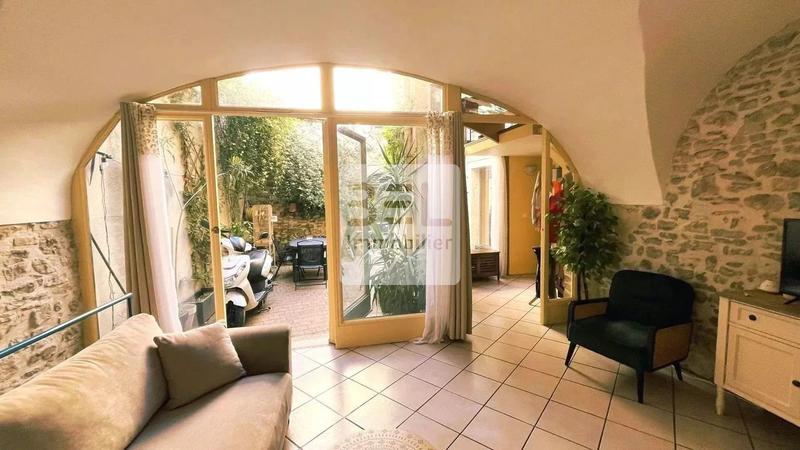 Maison de ville - 108 m² - 6 pièces