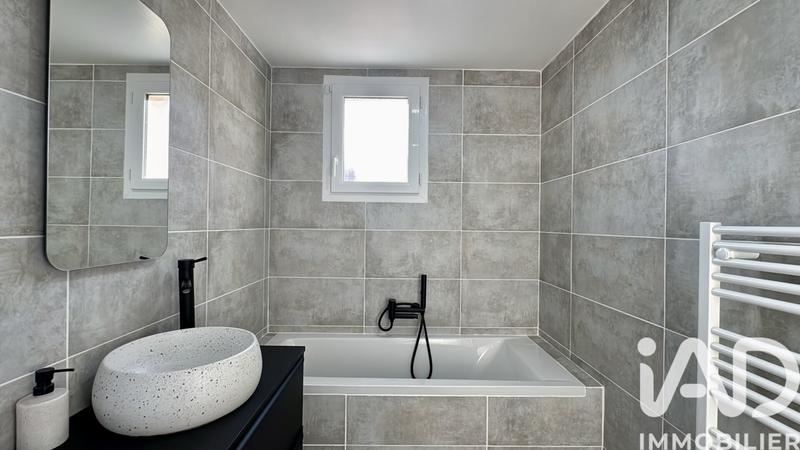 Maison - 137 m² - 6 pièces