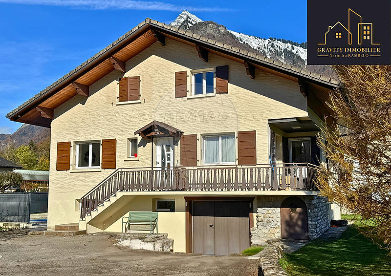 Maison - 190 m² - 6 pièces