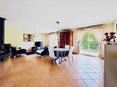 Maison - 126 m² - 5 pièces
