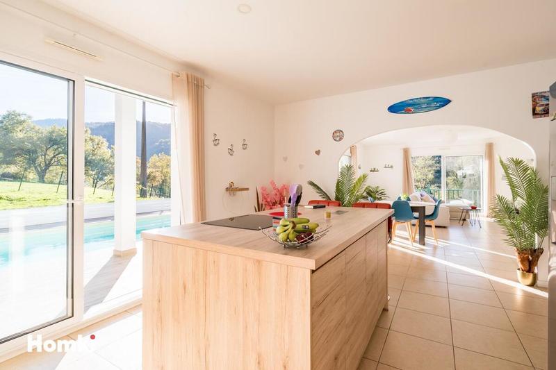 Maison de campagne - 204 m² - 4 pièces