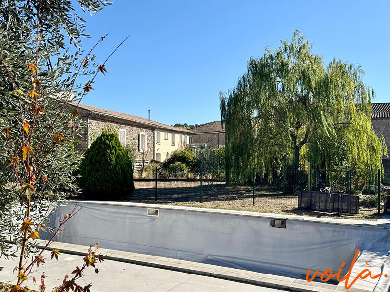 Maison - 313 m² - 8 pièces