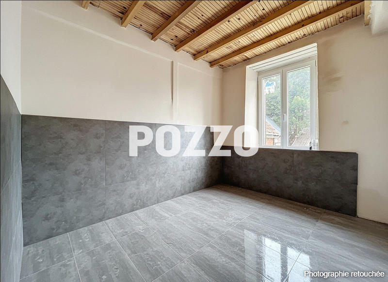 Maison - 95 m² - 4 pièces