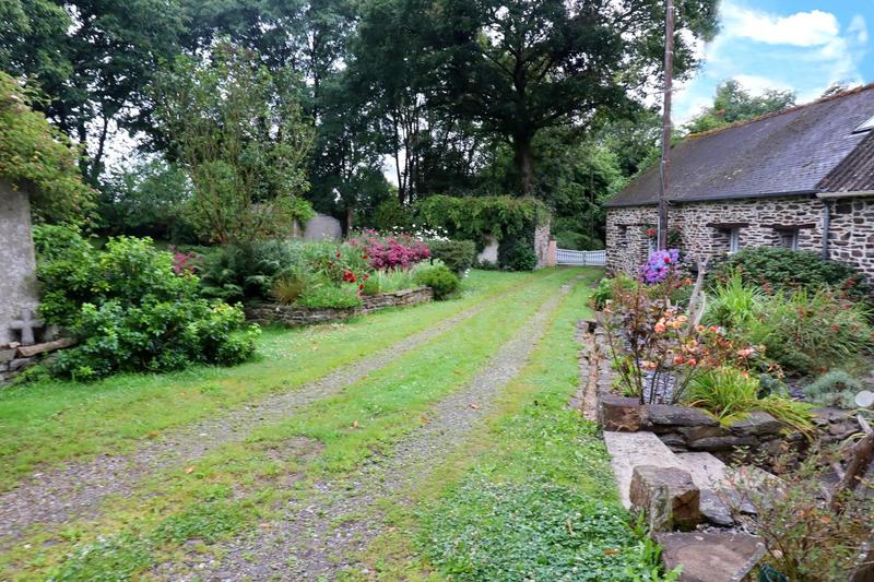 Maison - 240 m² - 12 pièces