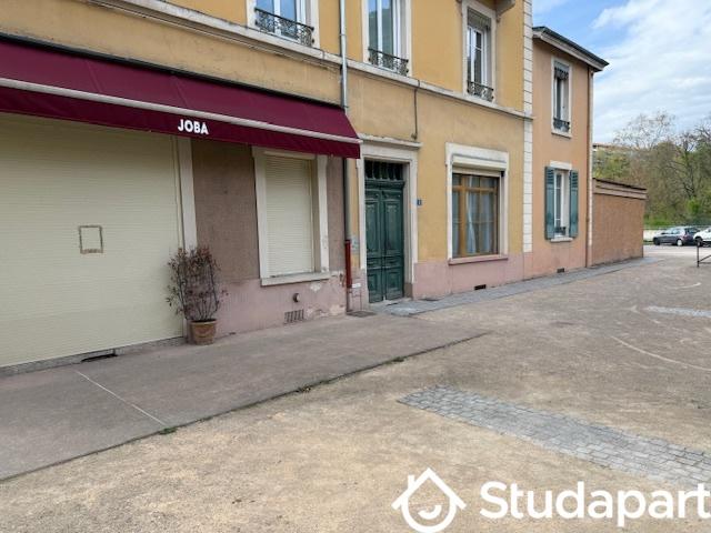 Appartement - 70 m² - 2 pièces