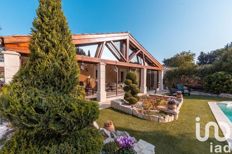 Maison - 215 m² - 8 pièces