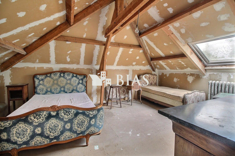 Maison ancienne - 223 m² - 8 pièces