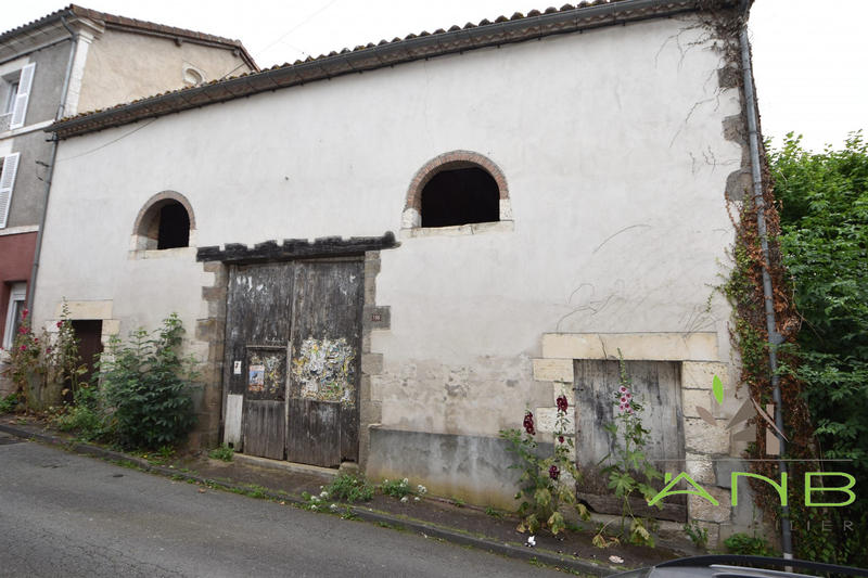 Maison ancienne - 60 m² - 1 pièce