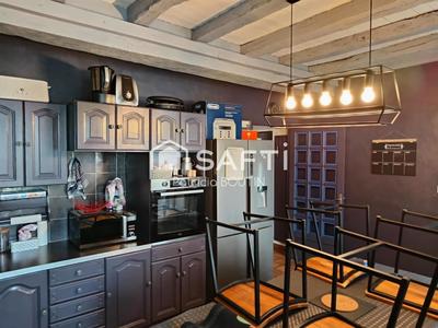 Maison - 255 m² - 10 pièces