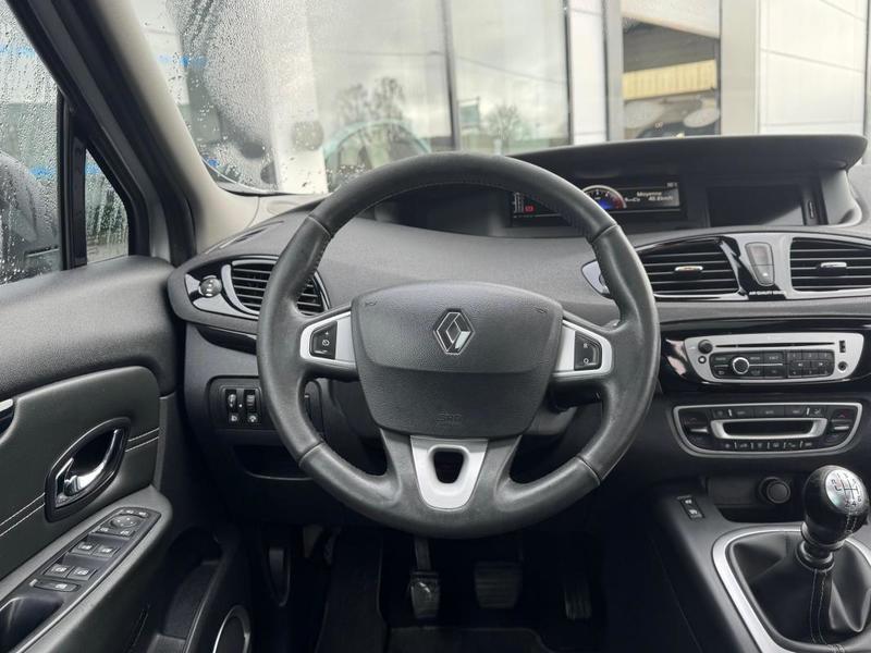 Renault Grand Scénic 1.6 Dci 130 Ch Initiale Paris 5 Places